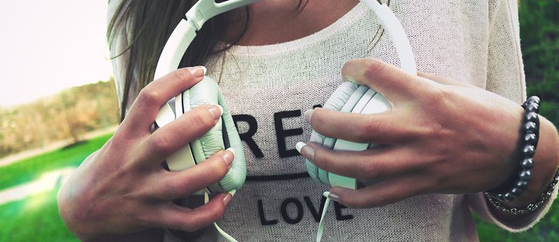 Music and other de-stress activities can help manage light sensitivity De-stress with music